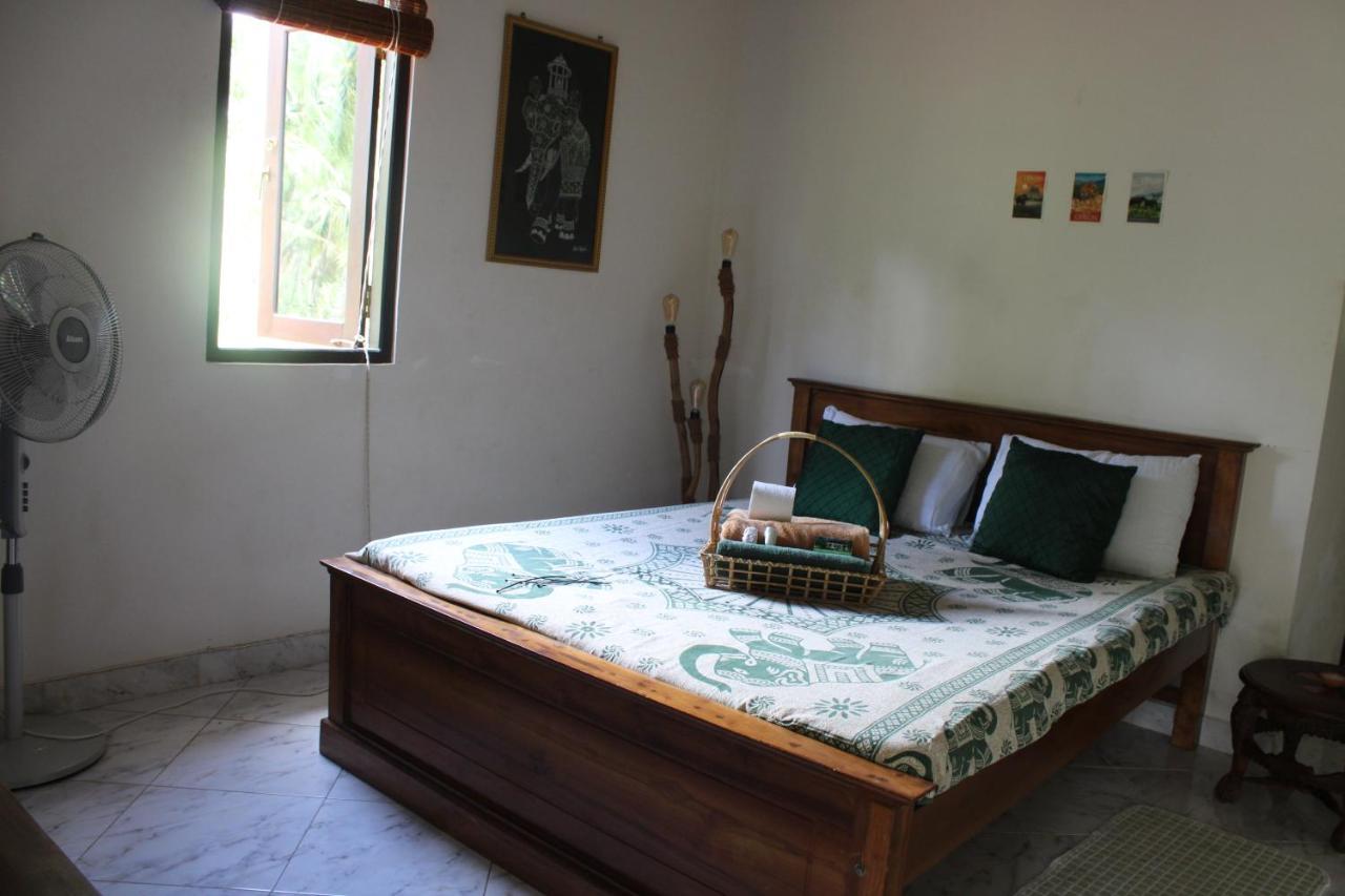 Hotel The Escape With Jadeon à Unawatuna Extérieur photo