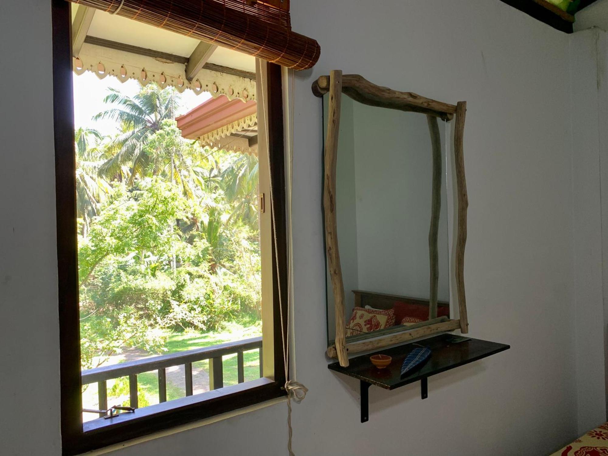 Hotel The Escape With Jadeon à Unawatuna Extérieur photo